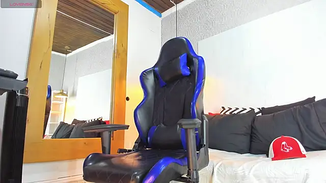 Dusan Grey77 online show from 13, 2, 2026