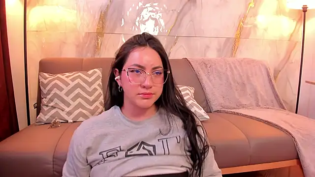 Snapshot of JeniferPowell_nm chatting on 3, 2, 2026 JeniferPowell nm online show from 3, 2, 2026