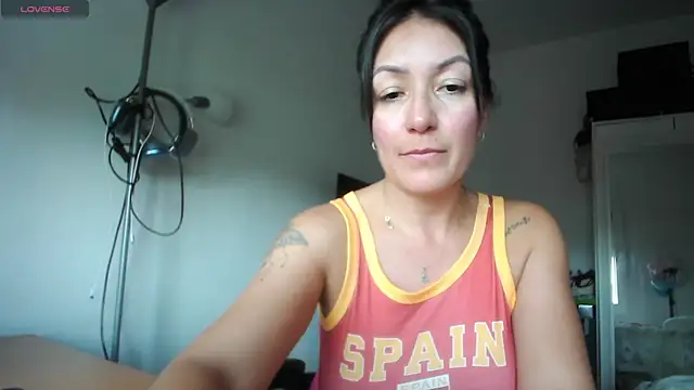 Snapshot of Yulian_Milf chatting on 10, 7, 2026 Yulian Milf online show from 10, 7, 2026