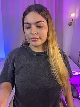 Nathali Adans online show from 5, 8, 2026
