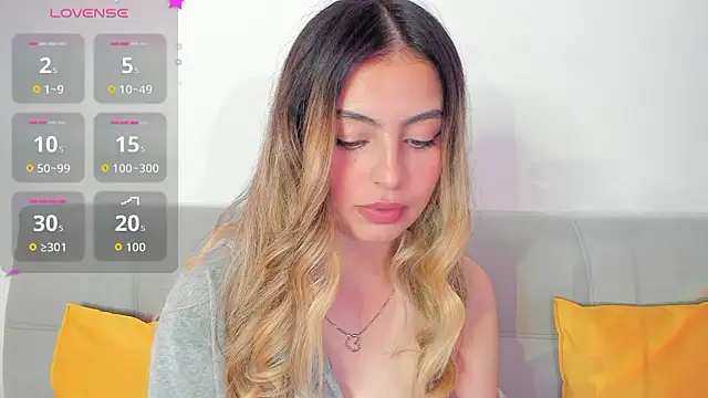 Fernanda aaaa online show from 4, 2, 2026