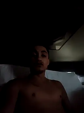 Snapshot of moreno22xx chatting on 15, 2, 2026 moreno22xx online show from 15, 2, 2026