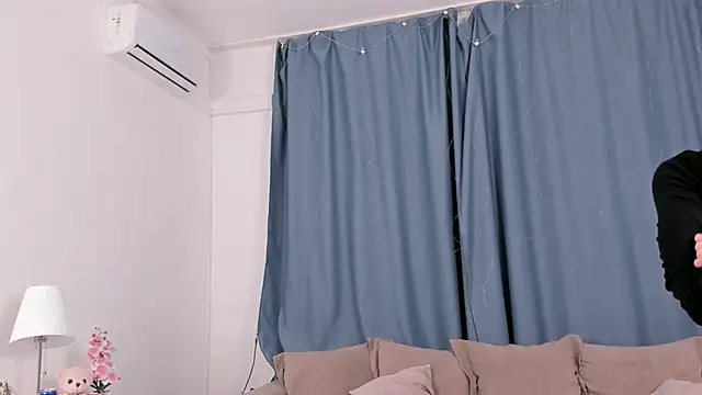 Snapshot of JackiYoss chatting on 14, 2, 2026 JackiYoss online show from 14, 2, 2026