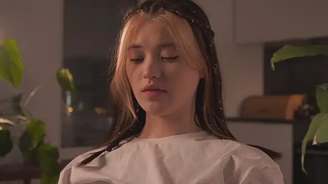 Snapshot of EleniRoeber chatting on 13, 2, 2026 EleniRoeber online show from 13, 2, 2026