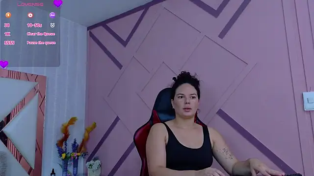 ZamanthaJhones online show from 12, 4, 2026