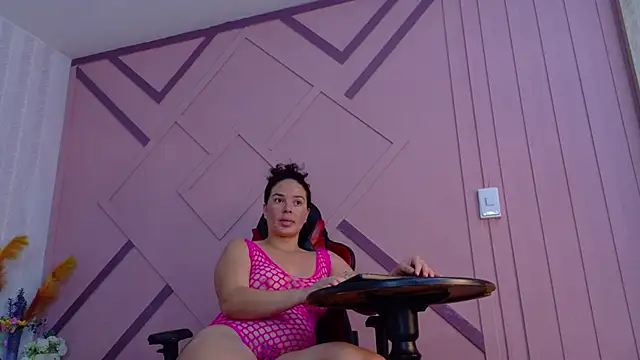 ZamanthaJhones online show from 14, 4, 2026