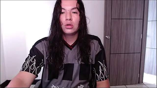 Yigolo   online show from 9, 7, 2026