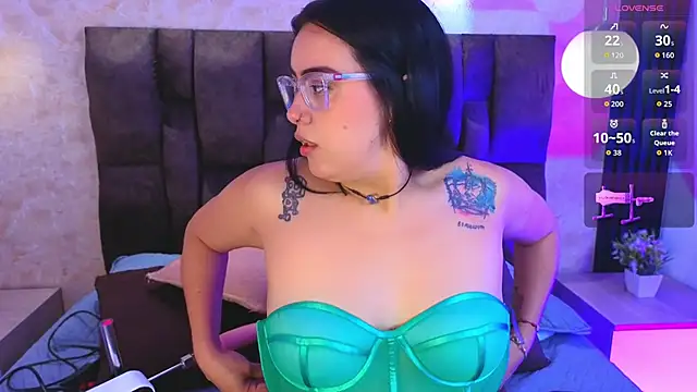 vicky grey online show from 11, 3, 2026