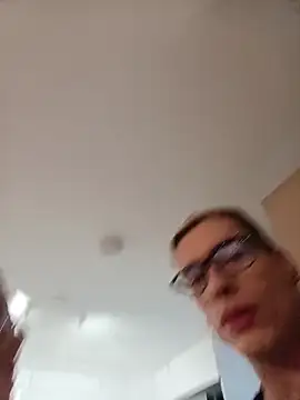 zoe hugeboobs online show from 21, 2, 2026