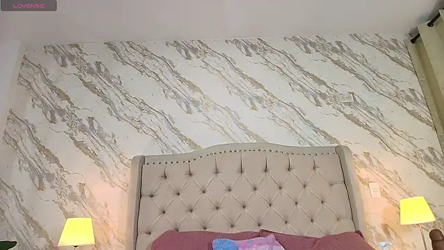 isabella rossee  online show from 18, 4, 2026