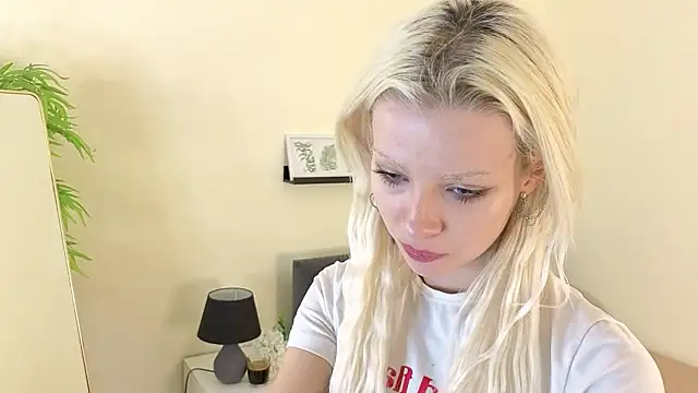 Naomi Demio online show from 6, 2, 2026