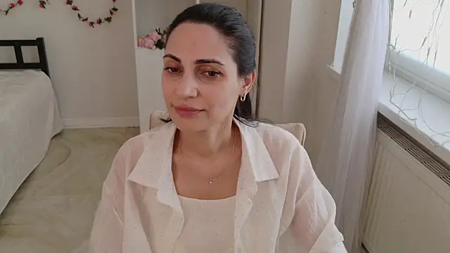 LovelyBeatrice online show from 25, 5, 2026
