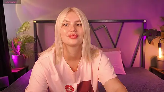 AmeliaWeells online show from 16, 7, 2026