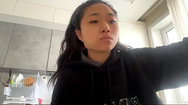 Snapshot of SweetMiaXO chatting on 12, 3, 2026 SweetMiaXO online show from 12, 3, 2026