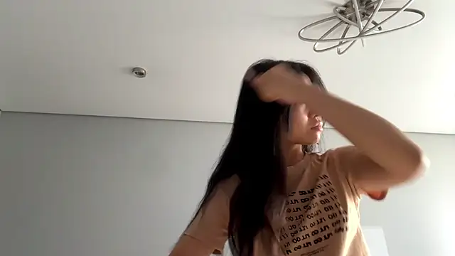 Snapshot of SweetMiaXO chatting on 2, 4, 2026 SweetMiaXO online show from 2, 4, 2026