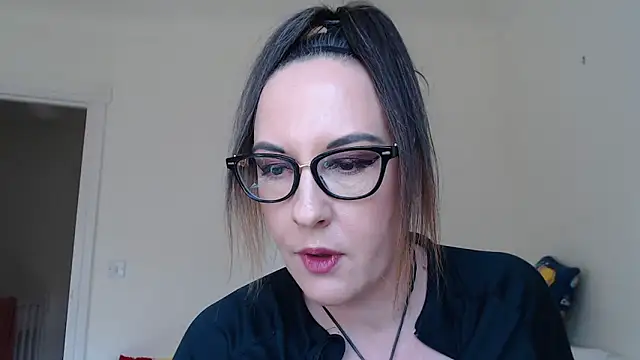 Snapshot of PsychicDominatrix chatting on 27, 3, 2026 PsychicDominatrix online show from 27, 3, 2026