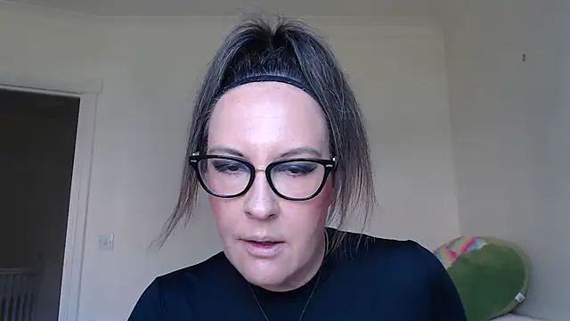 Snapshot of PsychicDominatrix chatting on 24, 6, 2026 PsychicDominatrix online show from 24, 6, 2026