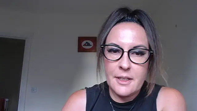 Snapshot of PsychicDominatrix chatting on 7, 8, 2026 PsychicDominatrix online show from 7, 8, 2026