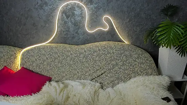 Snapshot of Dream_Olivia chatting on 2, 3, 2026 Dream Olivia online show from 2, 3, 2026