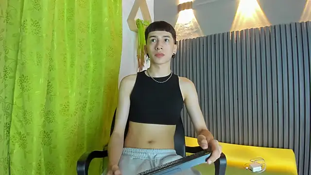 lian cameron online show from 5, 3, 2026