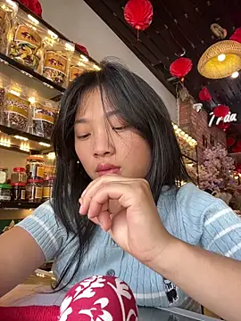 Snapshot of Lyn-be99 chatting on 29, 3, 2026 Lyn-be99 online show from 29, 3, 2026