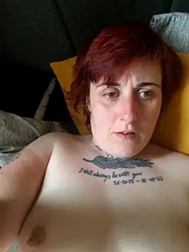 Tiara XOX online show from 15, 4, 2026