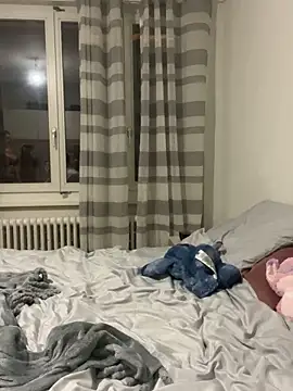 Snapshot of Melissa-suisse chatting on 6, 2, 2026 Melissa-suisse online show from 6, 2, 2026