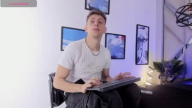 Snapshot of Jasper__jones chatting on 19, 2, 2026 Jasper jones online show from 19, 2, 2026