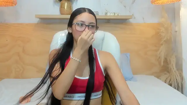 Snapshot of Lasira_Thill chatting on 13, 2, 2026 Lasira Thill online show from 13, 2, 2026