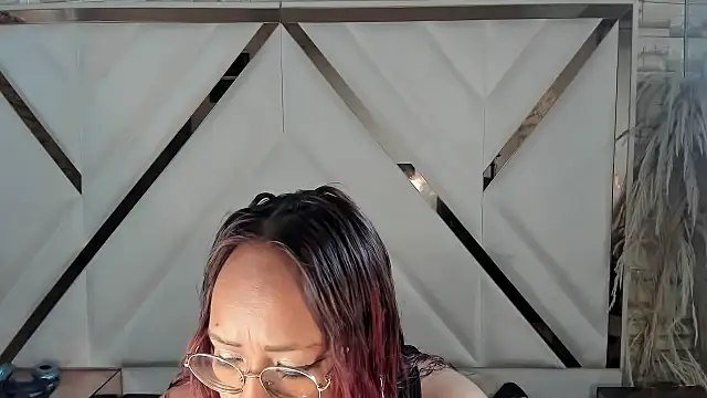 Snapshot of Shara_Oz chatting on 24, 2, 2026 Shara Oz online show from 24, 2, 2026