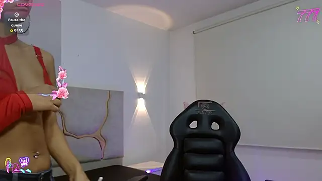 TINY TAY online show from 2, 3, 2026