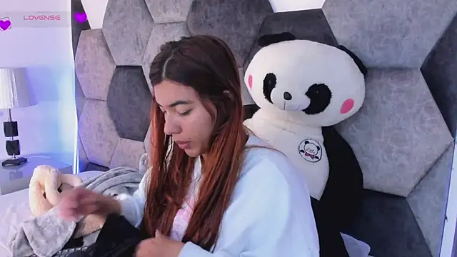 DulceJones online show from 23, 2, 2026