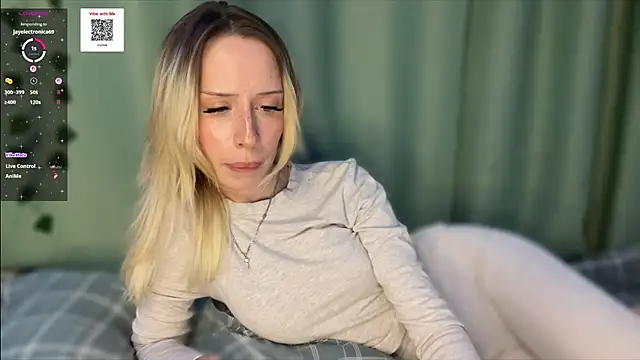 Snapshot of DellaCampbell chatting on 2, 3, 2026 DellaCampbell online show from 2, 3, 2026