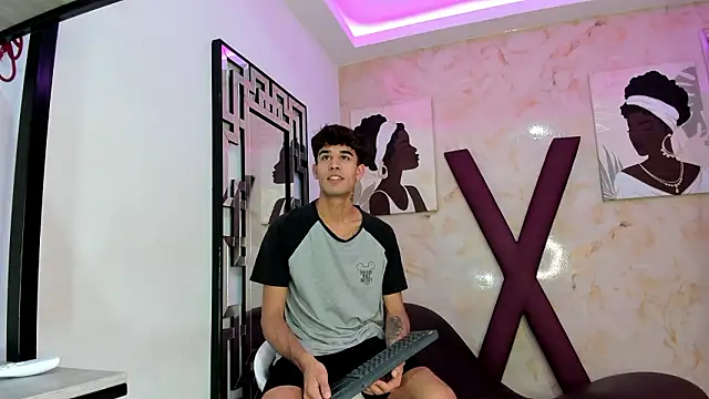 PRETTY COCK1 online show from 2, 2, 2026