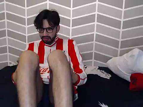 thomass1018 online show from 25, 6, 2026