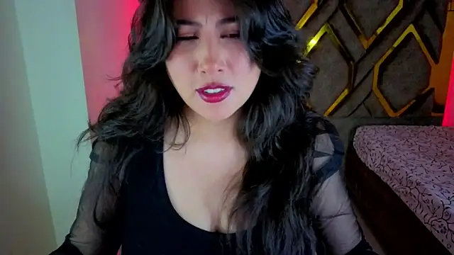 Snapshot of Luvienne chatting on 16, 2, 2026 Luvienne online show from 16, 2, 2026