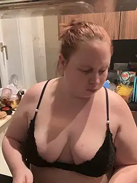 Sarahtjeuh  online show from 9, 4, 2026