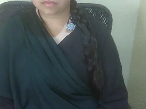 Snapshot of Cute_Aliyaa chatting on 24, 2, 2026 Cute Aliyaa online show from 24, 2, 2026