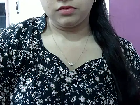 Snapshot of Cute_Aliyaa chatting on 16, 4, 2026 Cute Aliyaa online show from 16, 4, 2026