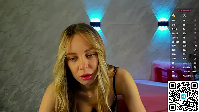 Tesssa Young online show from 11, 3, 2026