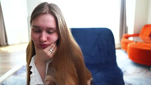 SharaNewbern online show from 16, 4, 2026