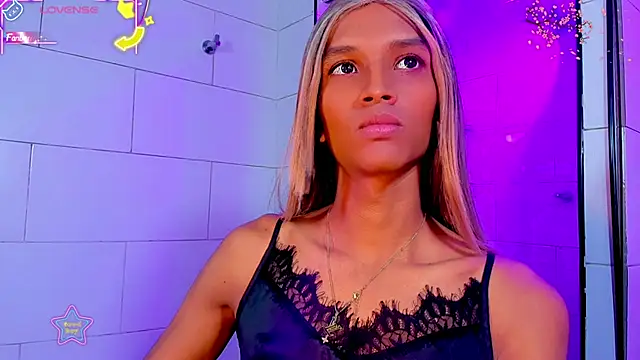 Samantha Ortega  online show from 20, 5, 2026