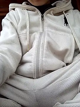 derylove  online show from 7, 3, 2026