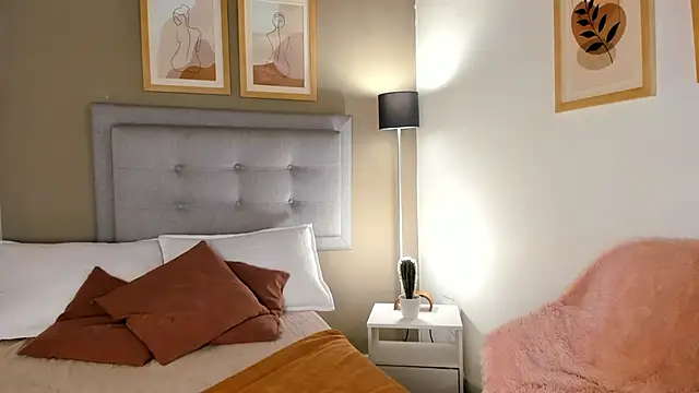 Snapshot of SalomeStorm_ chatting on 3, 3, 2026 SalomeStorm online show from 3, 3, 2026