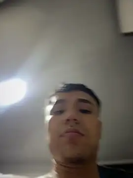 Snapshot of CreamKingg chatting on 1, 2, 2026 CreamKingg online show from 1, 2, 2026