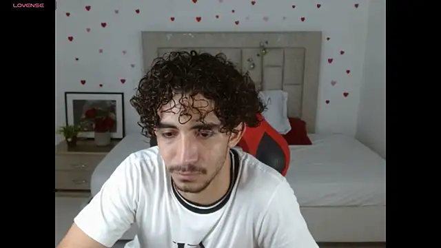 Caius fox online show from 22, 3, 2026