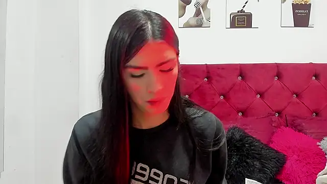 Snapshot of Isabella_Moon9 chatting on 10, 2, 2026 Isabella Moon9 online show from 10, 2, 2026