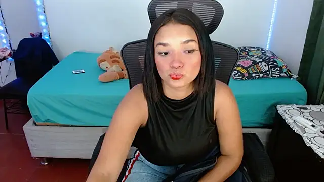 Snapshot of Lolitaa__VIP chatting on 3, 3, 2026 Lolitaa VIP online show from 3, 3, 2026