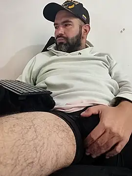 hairyandbigmann online show from 10, 2, 2026