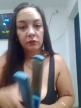 kuramaqueen online show from 1, 3, 2026